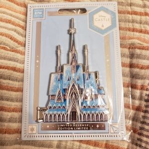 Disney Castle Collection Pin - Frozen
